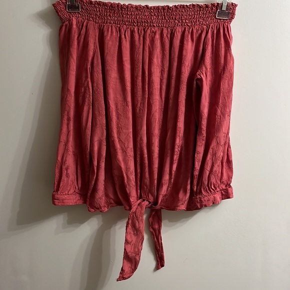 Off the Should Pink Embroidered Top - Picture 2 of 5